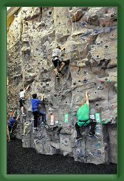 Wall Climb (13) * 2832 x 4256 * (10.43MB)